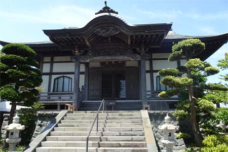 小田原市・三宝寺の本堂