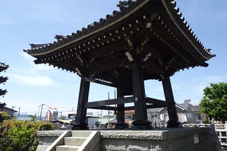 小田原市・法船寺の鐘楼