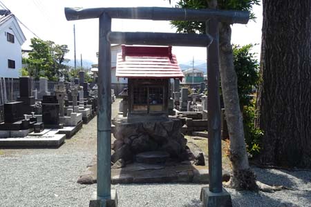 小田原市・弘経寺の社