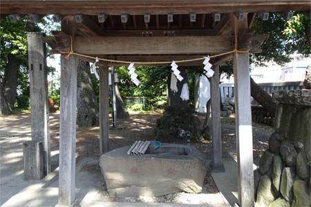 小田原市・山王神社の御手水場