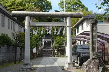 居神神社の石鳥居