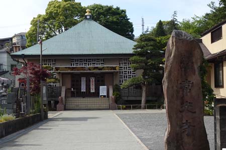 小田原市・常光寺の山門