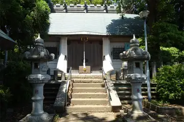 岸根神社の拝殿