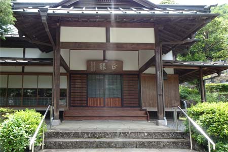 箱根町・正眼寺の本堂