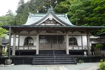 興福院の本堂