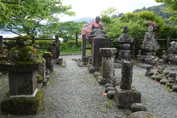 賽ノ河原に石仏