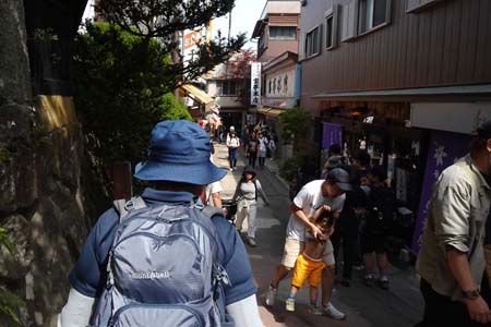 御岳山からロックガーデン・御嶽神社のお土産屋さん