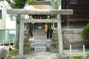 東京都世田谷区・池尻稲荷神社の摂社