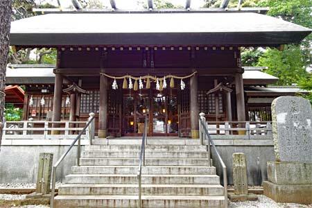 東京都世田谷区・用賀神社の拝殿