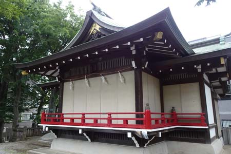 東京都世田谷区・用賀神社の神楽殿
