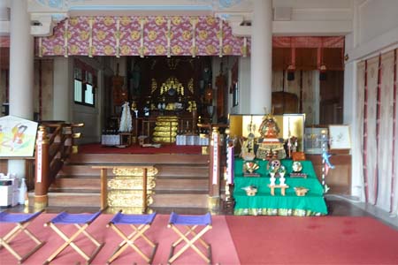 東京都世田谷区・瀬田玉川神社の拝殿