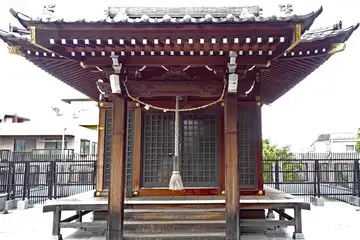 諏訪神社の拝殿