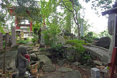 東京都世田谷区・善養寺に河童のたま坊