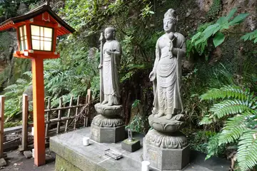 等々力渓谷のお地蔵さんと正観音