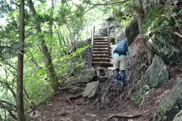 大岳山の岩場