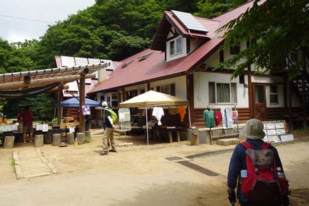 大菩薩峠・ロッジ長兵衛ではモモが売られて
