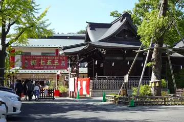 溝の口神社の境内