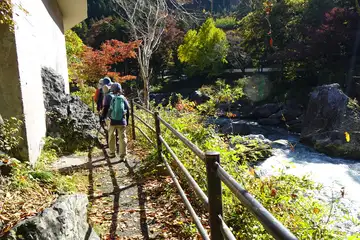 御岳渓谷・御岳渓谷に遊歩道