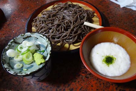 御岳渓谷・とろろそば