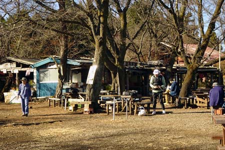 小仏城山から高尾山・小仏城山の山頂