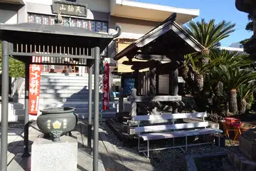 安養寺の本堂