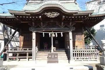 三嶋神社の拝殿