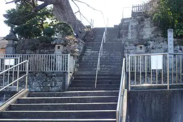 六代御前の墓