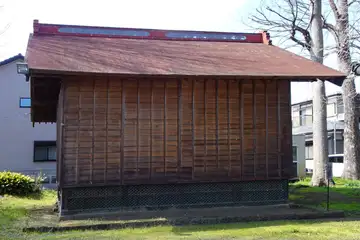 高部屋神社の神楽殿