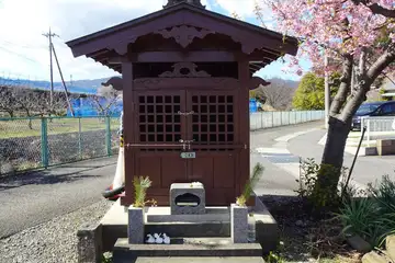 咳止地蔵の祠