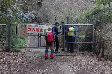 森戸川林道の入り口