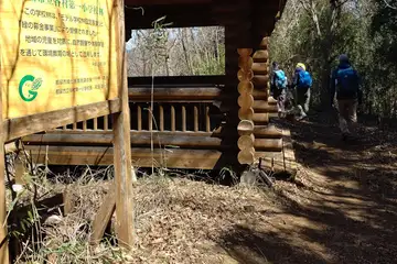有愛の森の東屋