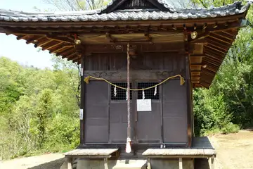 草花神社の拝殿