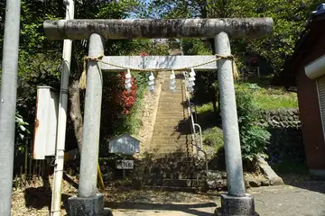 草花神社の石鳥居
