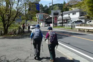 梅の木平にお地蔵さん