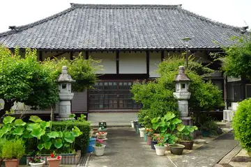 普済寺の本堂