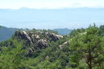 展望台から白砂山