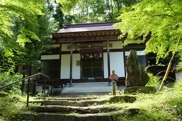 羅漢寺の本堂
