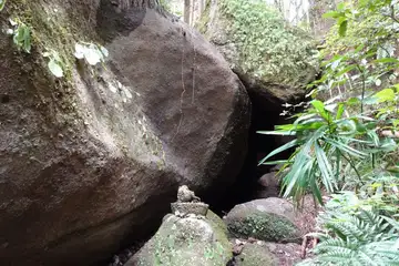 石老山の滝不動