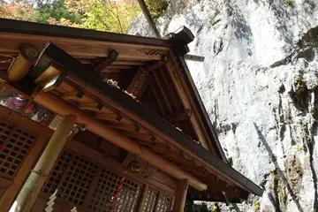 白髭神社の拝殿