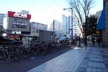 上大岡の駅前