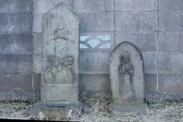 来迎寺の庚申塔や石仏