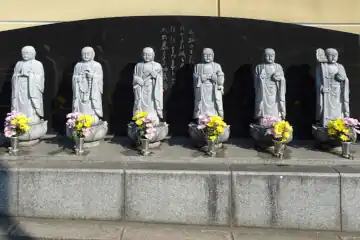東覚寺の六地蔵