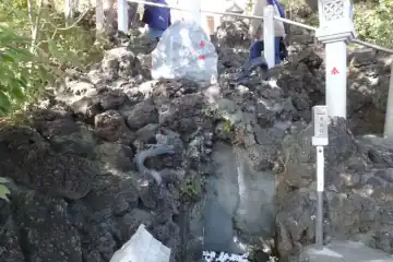 浅間神社の白糸の滝