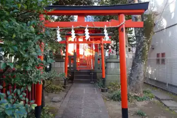 徳持田中稲荷神社
