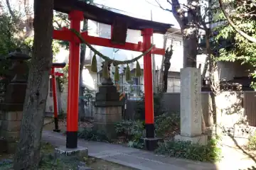 徳持田中稲荷神社の鳥居