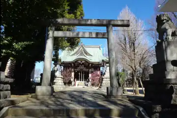 諏訪神社の鳥居
