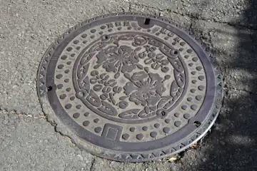 調布市のマンホール
