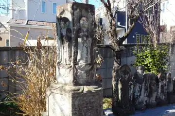 池上院の六地蔵塔