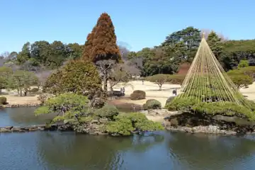 新宿御苑の旧御涼亭からの眺め