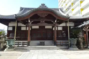 長泉寺の本堂